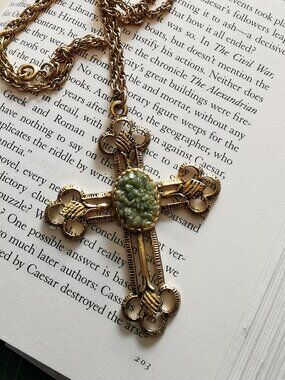 Faux Jade Stone Gold Tone Cross Pendant Necklace Vintage Gothic Rosary Baroque